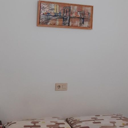 Habitacion Doble Privada En Figueres Zewnętrze zdjęcie